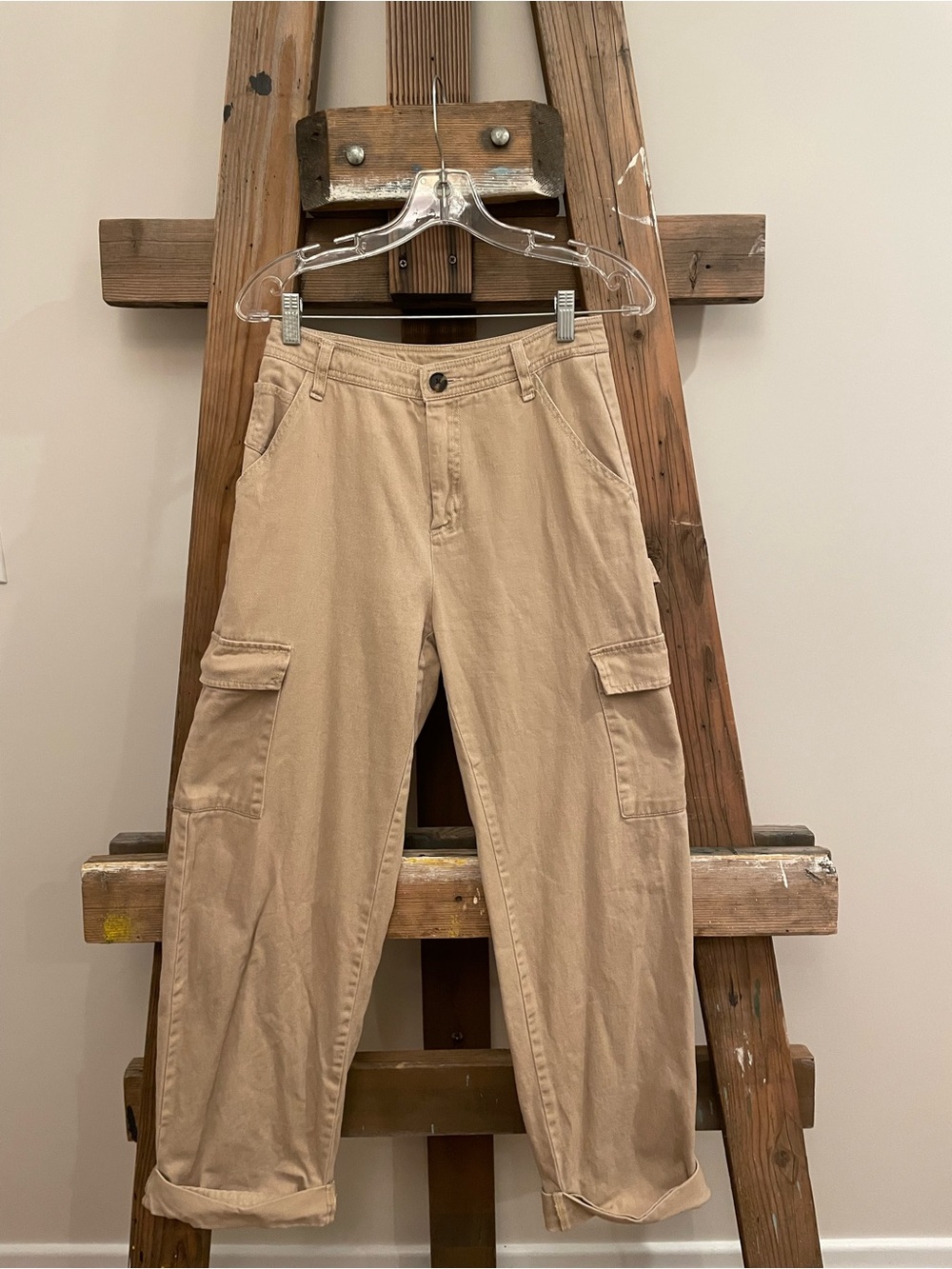 Women’s Cargo Pants in Tan